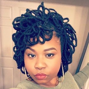 Meet your Posher, Ranayda